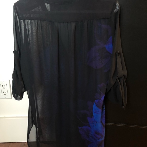 HOST PICK ⭐️ Le Chateau sheer blouse - Picture 4 of 9